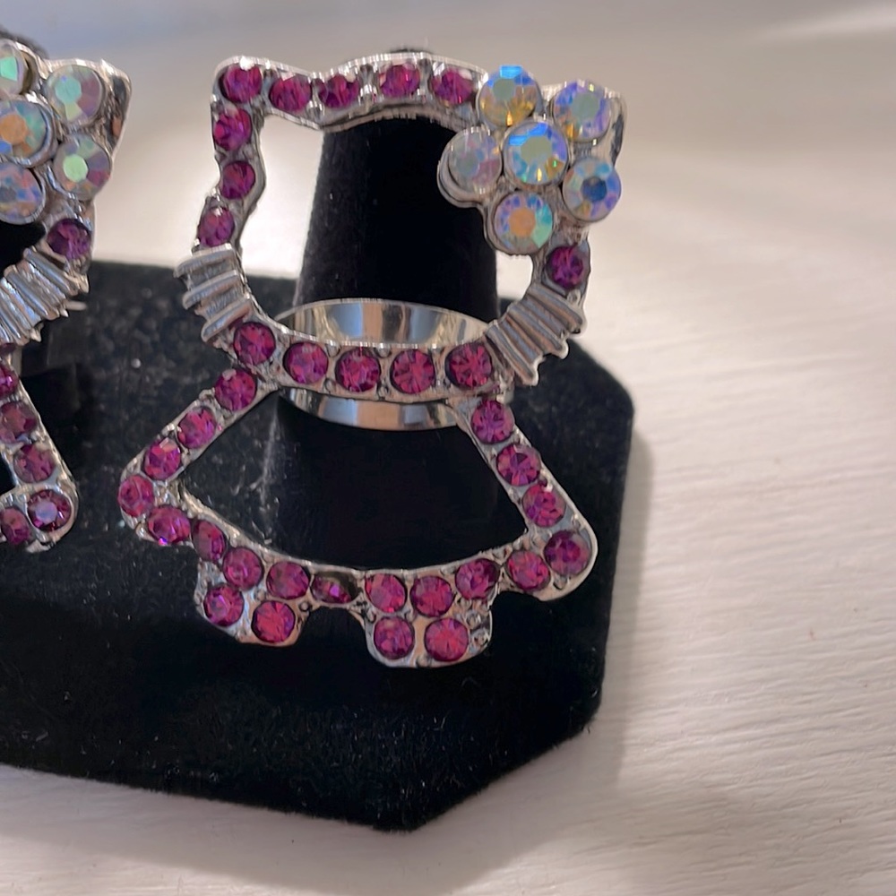 Hello Kitty 🎀 Ring. - Picture 8 of 9